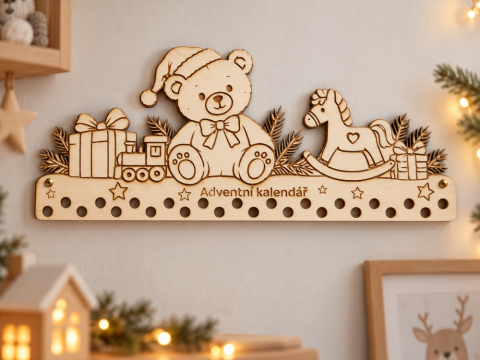 Adventní kalendář s medvídkem