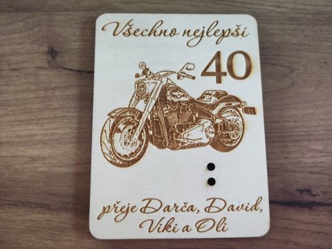 Dřevěné přání k narozeninám s motorkou